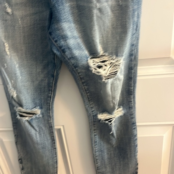 Revolve Pistola Sz 27 NWOT Denim Jean with Distressing - Picture 4 of 9